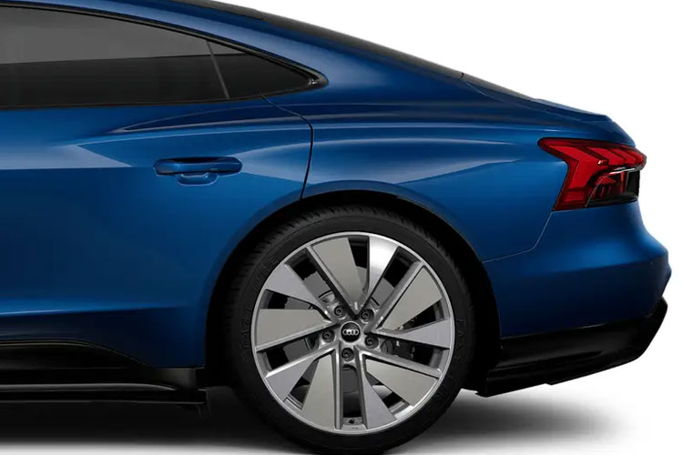 3949730 550kW 105kWh Performance Carbon Black 4dr Auto