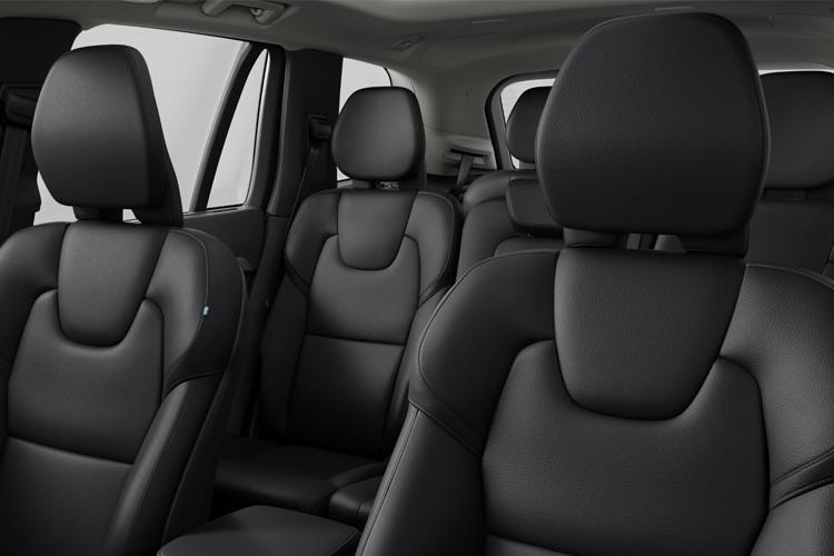 3980376 2.0 T8 PHEV Plus Black Edition 5dr AWD Geartronic