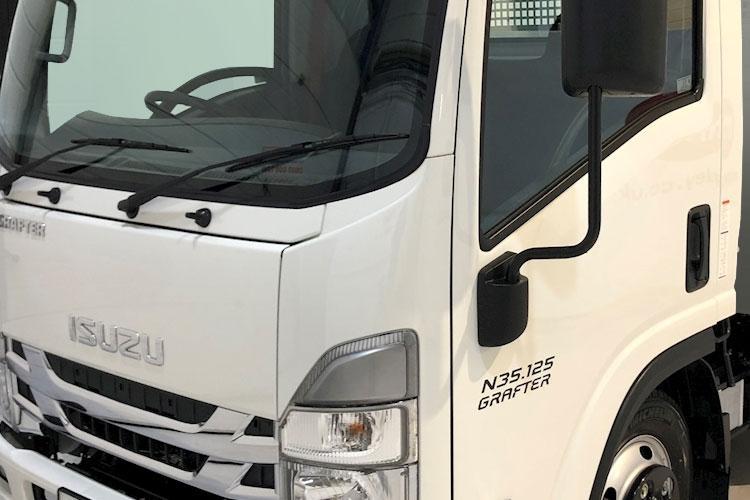 3979381 Utility Tipper