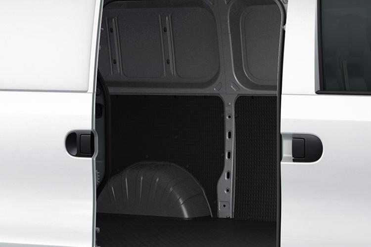 3959576 120kW H1 Van 64kWh Auto