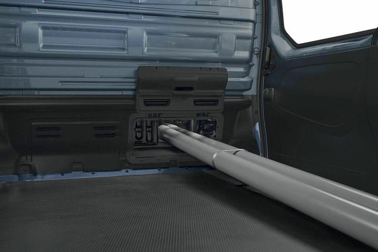 3980655 LL30 Blue dCi 150 Advance [Safety] Van EDC
